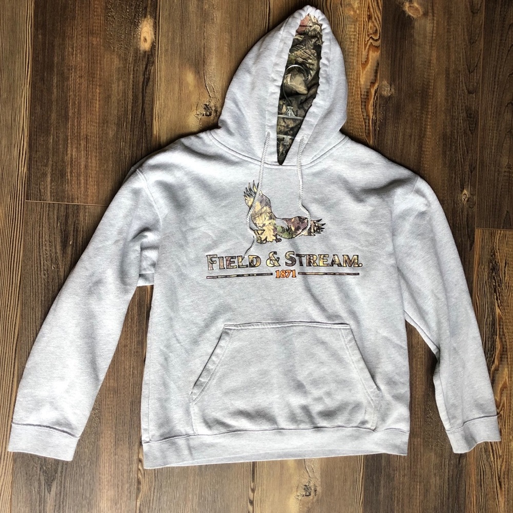 NWOT, Field & Stream Men’s Sweatshirt—Size M